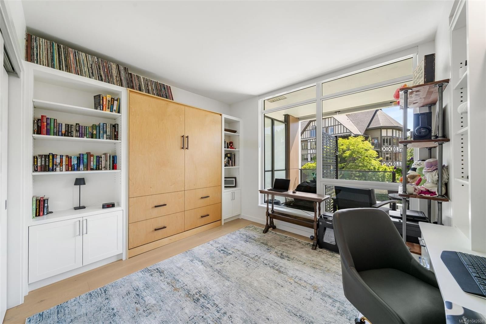 #705-2000 Hannington Rd, Langford, BC