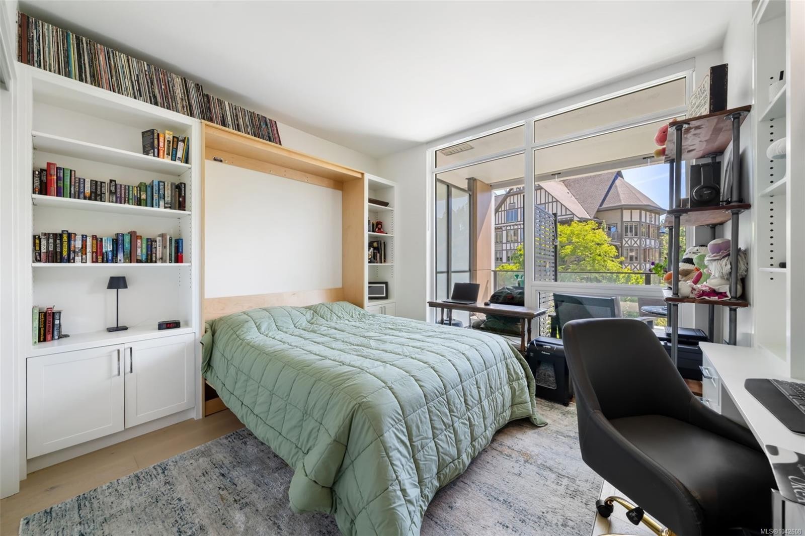 #705-2000 Hannington Rd, Langford, BC