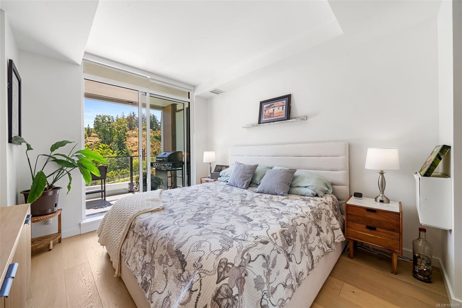 #705-2000 Hannington Rd, Langford, BC