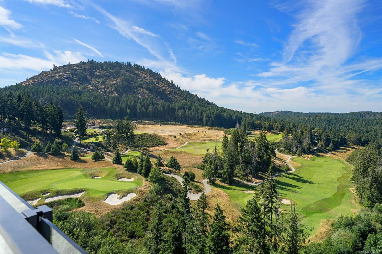 #705-2000 Hannington Rd, Langford, BC