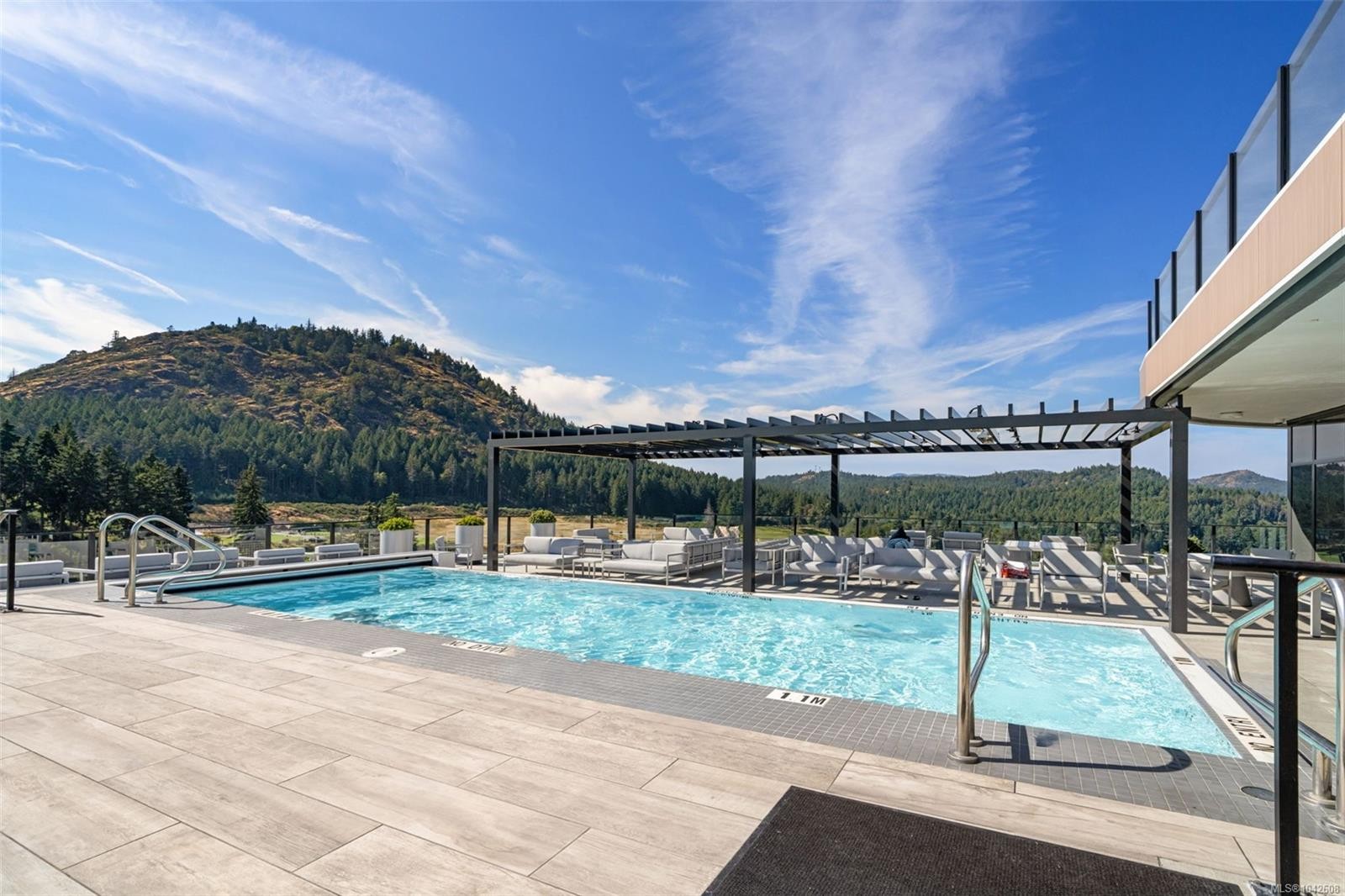 #705-2000 Hannington Rd, Langford, BC