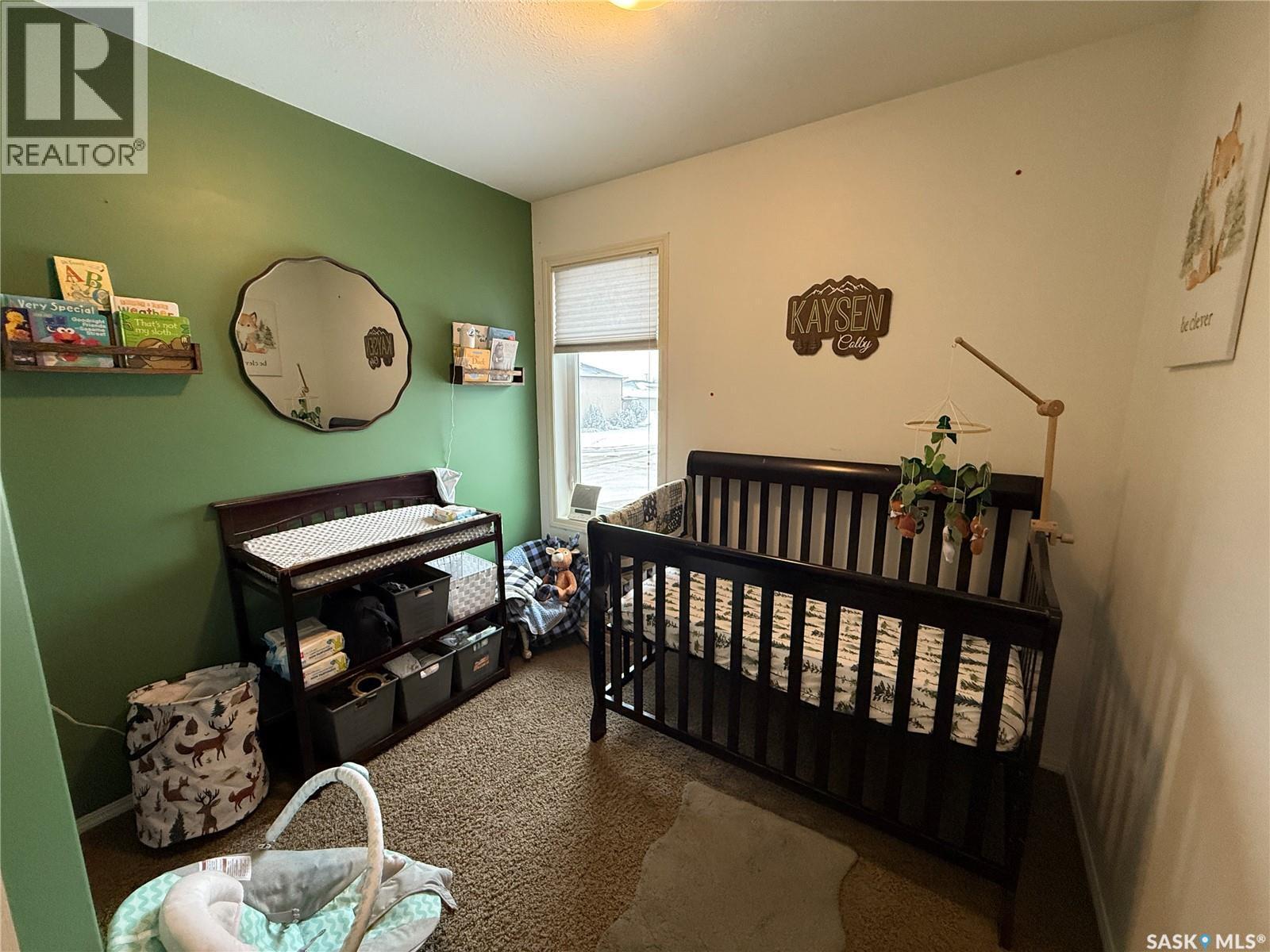 4 1795 Clark Avenue, Weyburn, SK