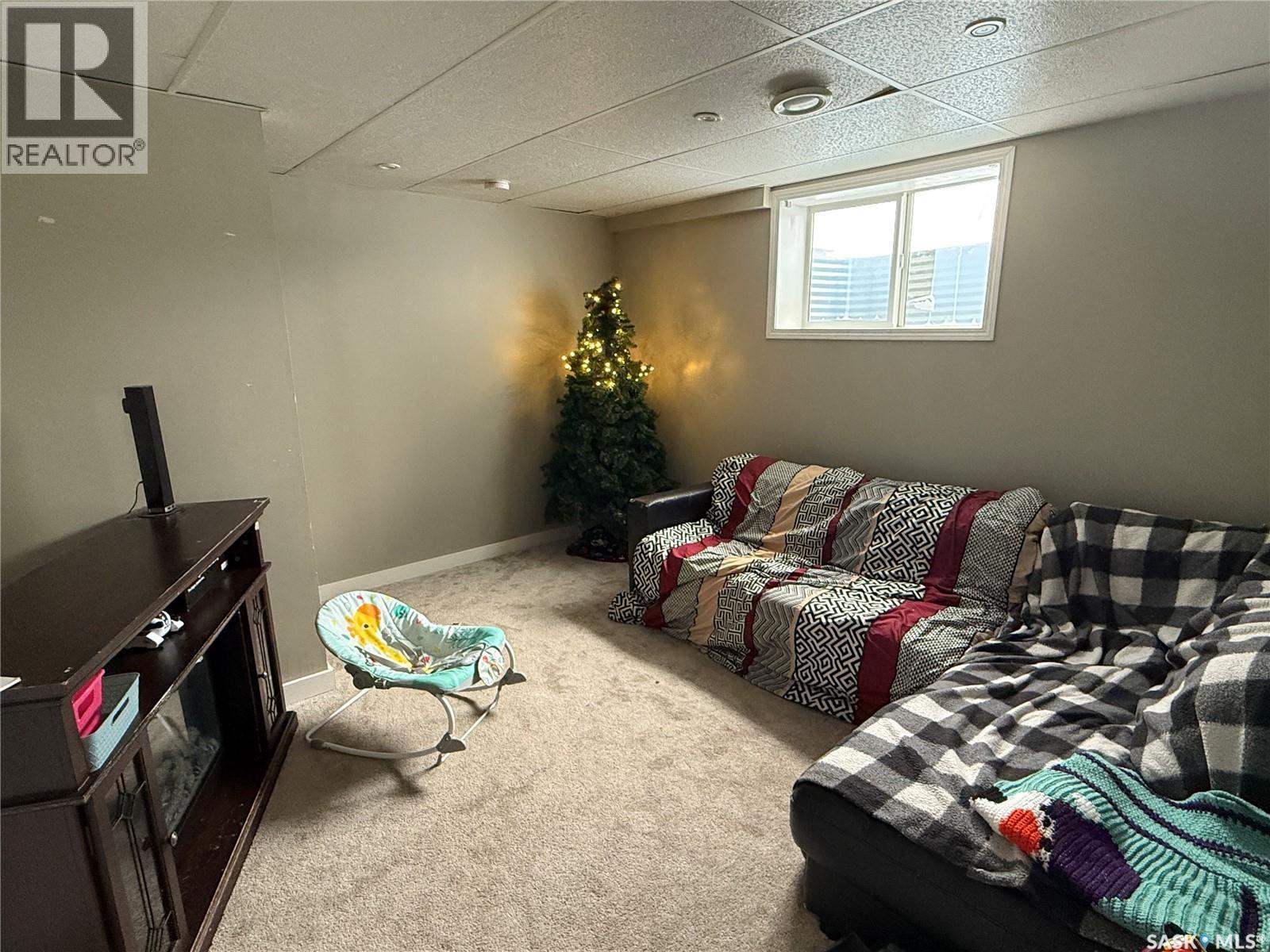 4 1795 Clark Avenue, Weyburn, SK