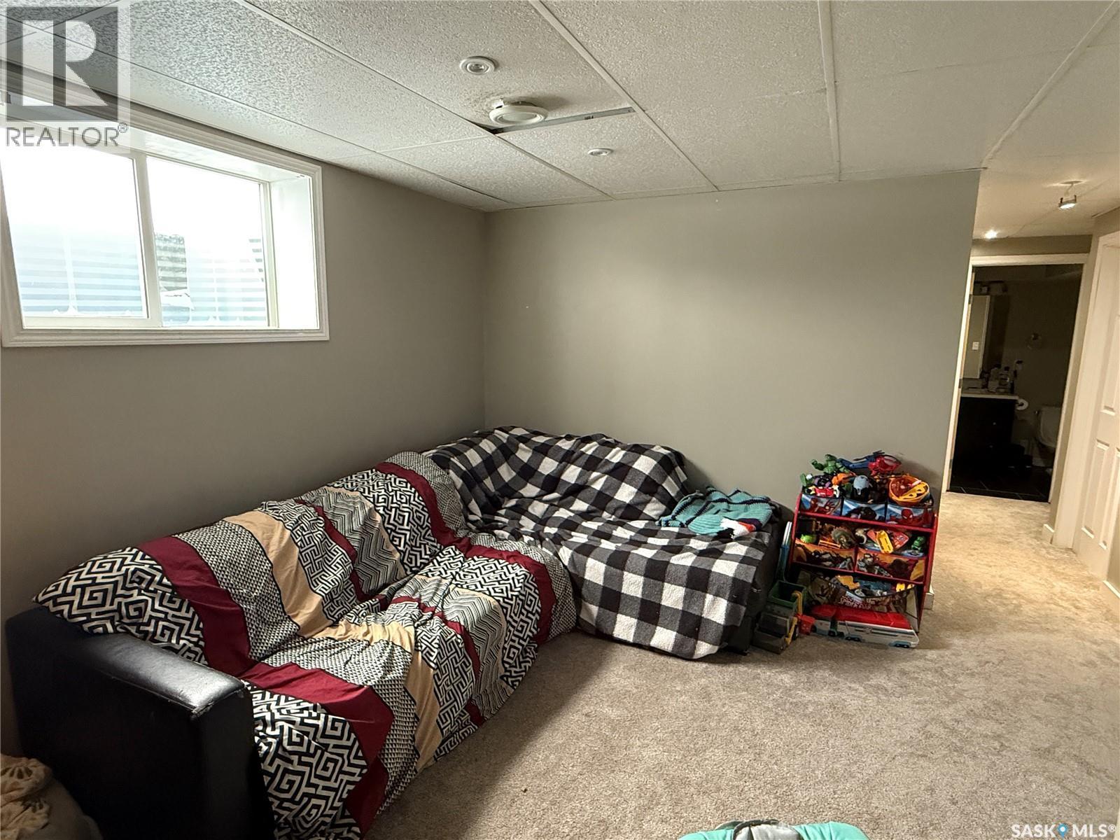 4 1795 Clark Avenue, Weyburn, SK