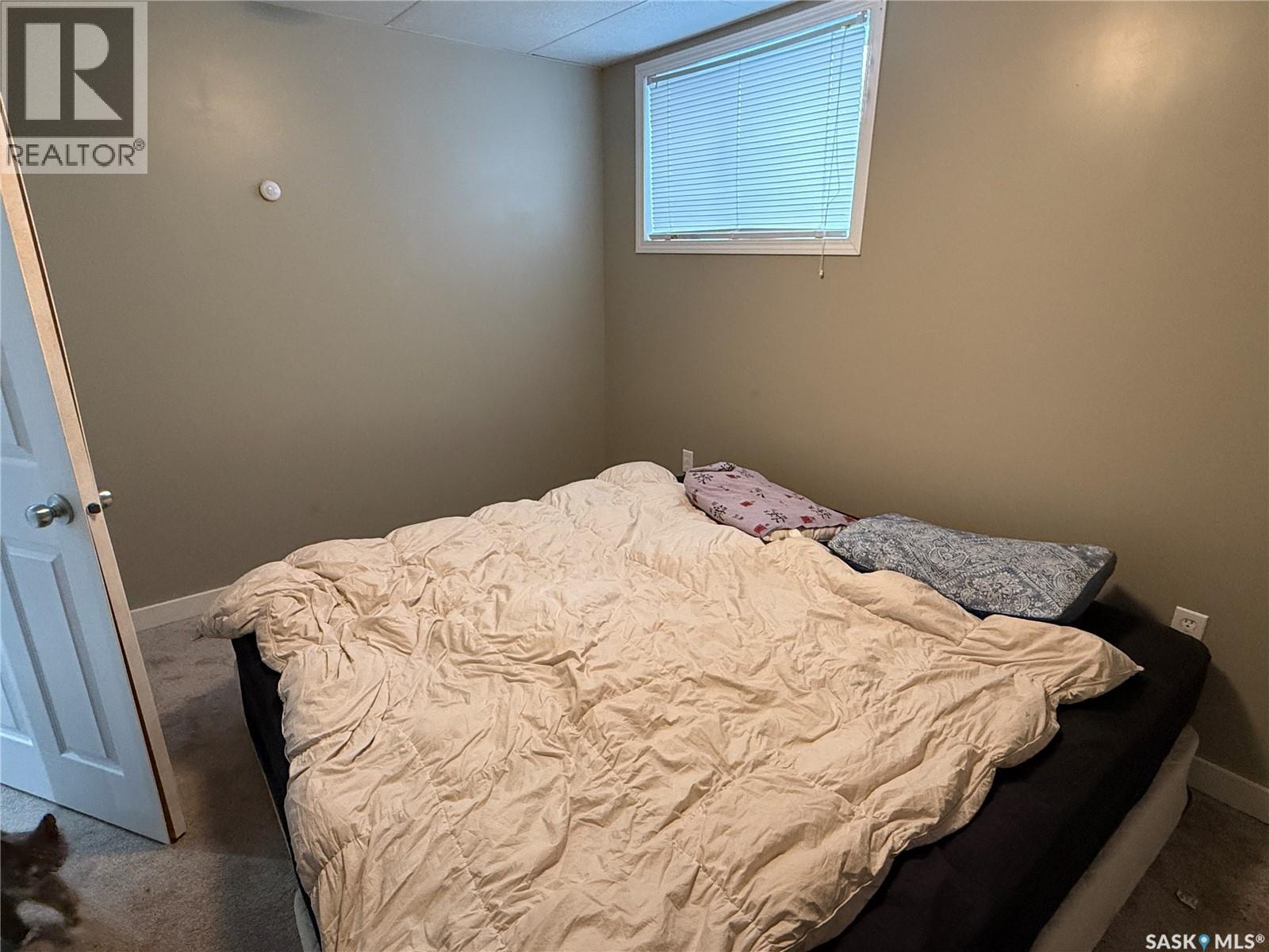4 1795 Clark Avenue, Weyburn, SK