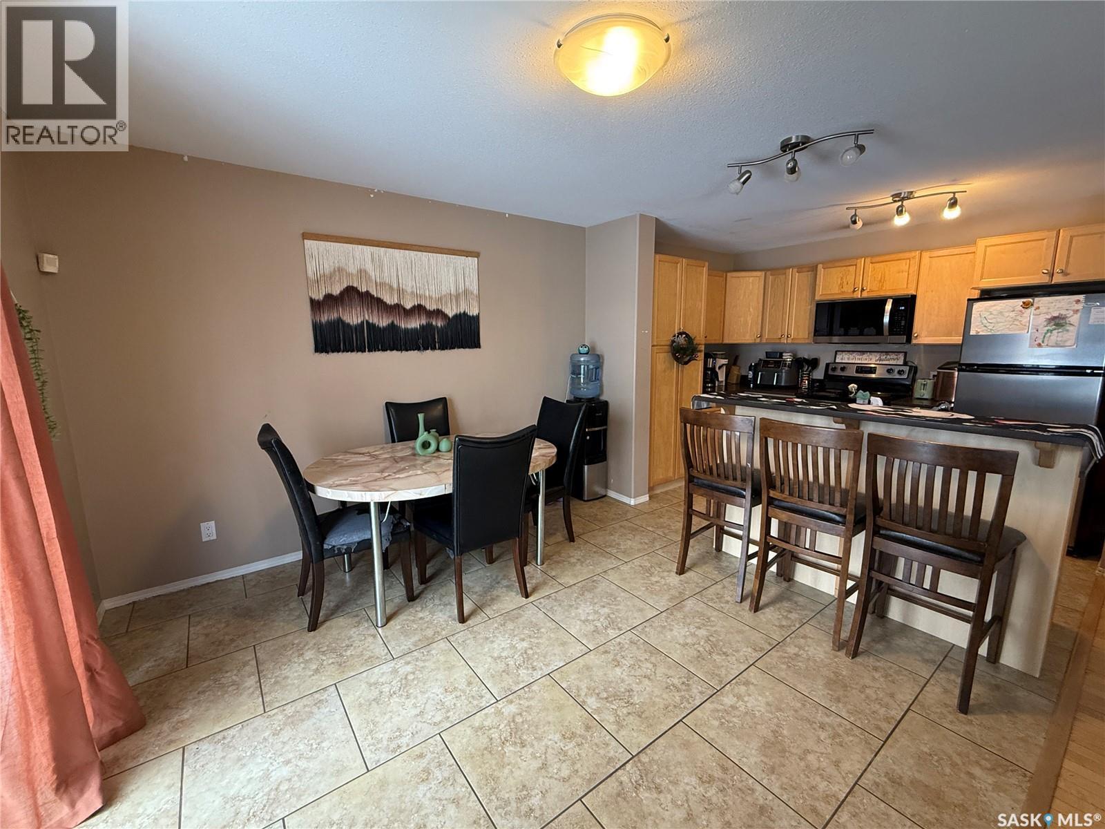 4 1795 Clark Avenue, Weyburn, SK