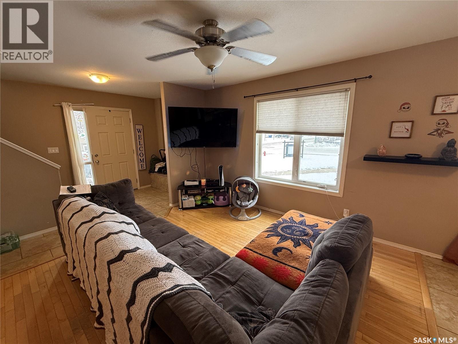 4 1795 Clark Avenue, Weyburn, SK