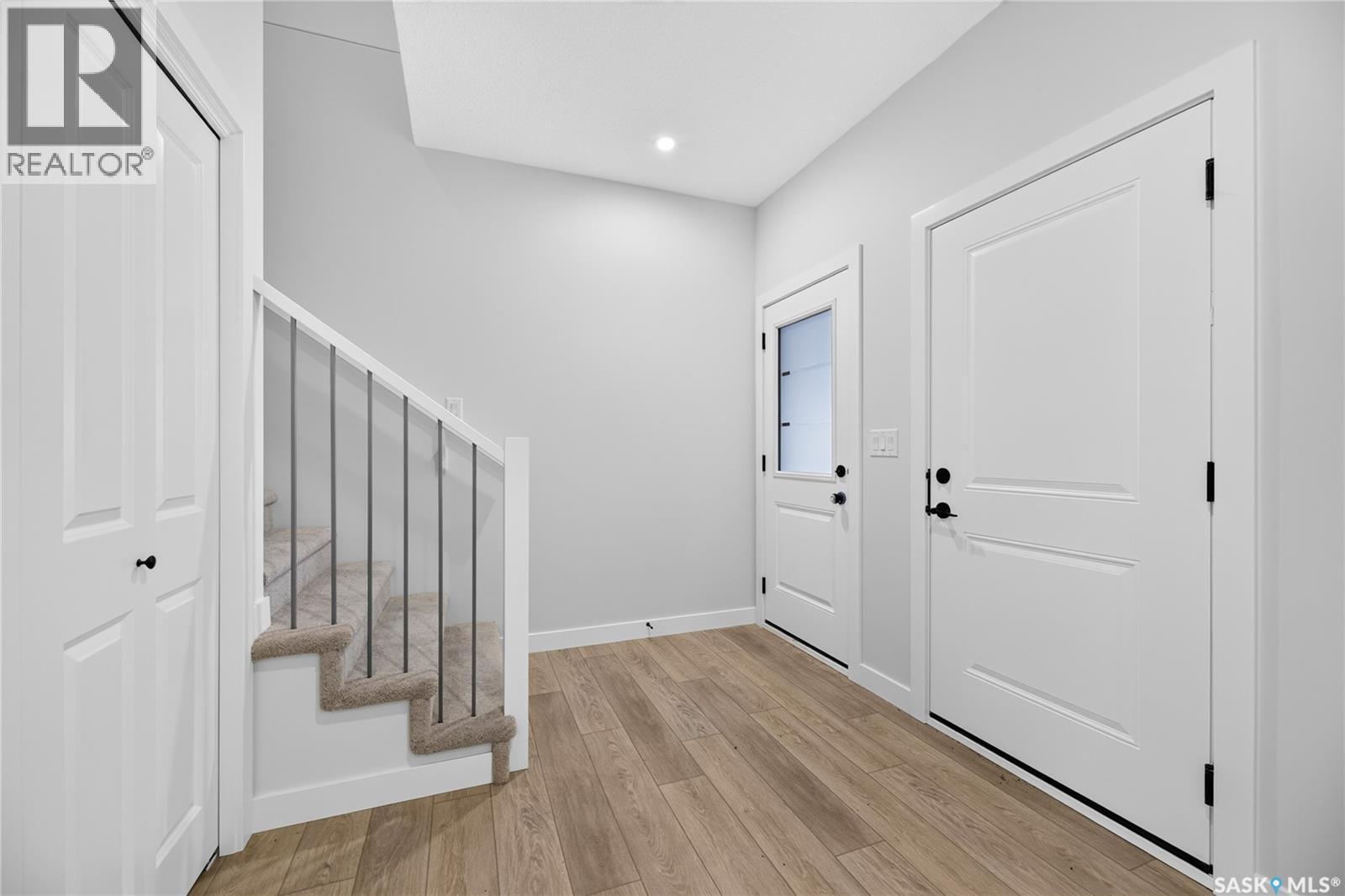 6 830 Brighton Boulevard, Saskatoon, SK