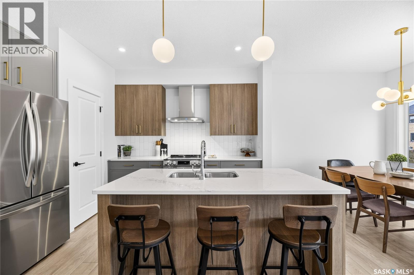 6 830 Brighton Boulevard, Saskatoon, SK