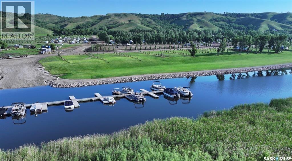 33 Oakley Lane, West End, SK