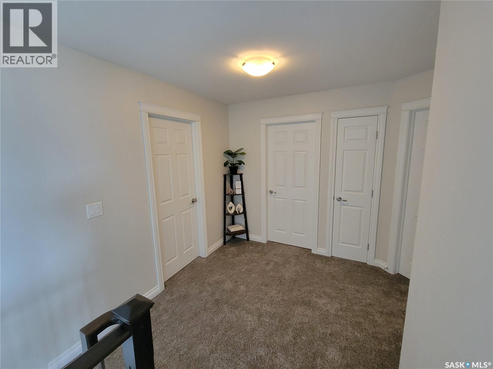718 Patrick Bay, Saskatoon, SK