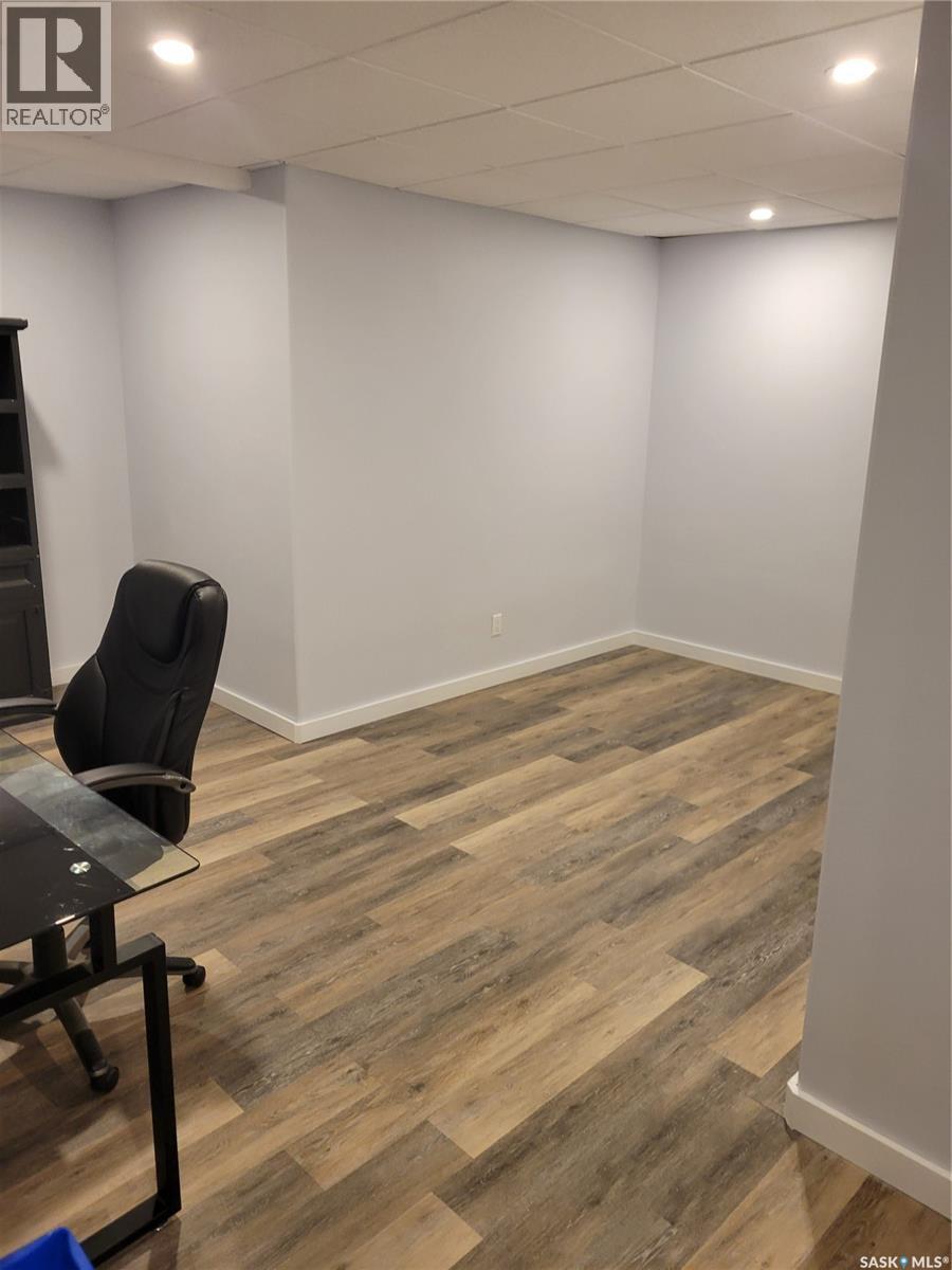 718 Patrick Bay, Saskatoon, SK