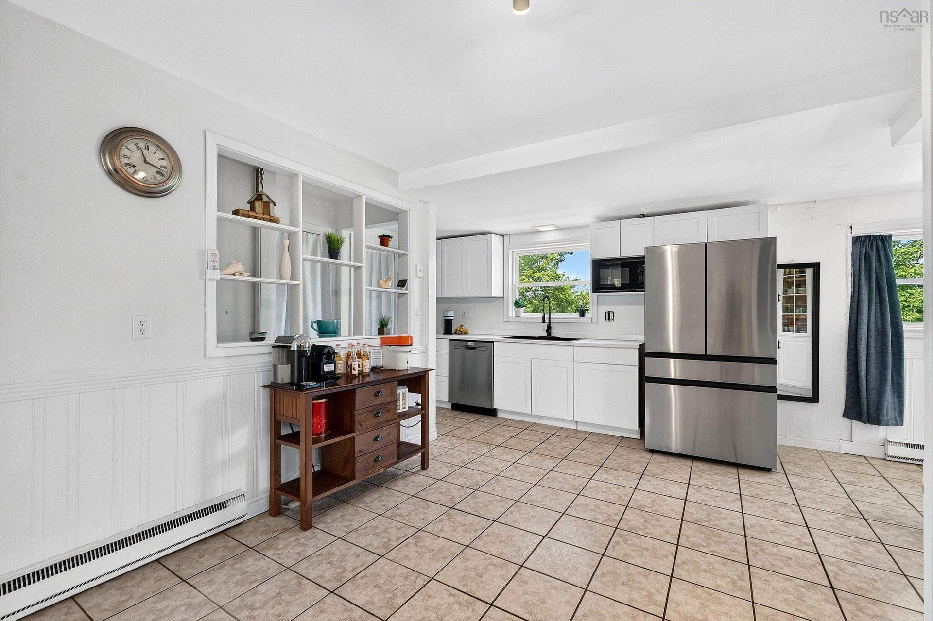18 Bakery Lane, Enfield, NS - Indoor Photo Showing Kitchen