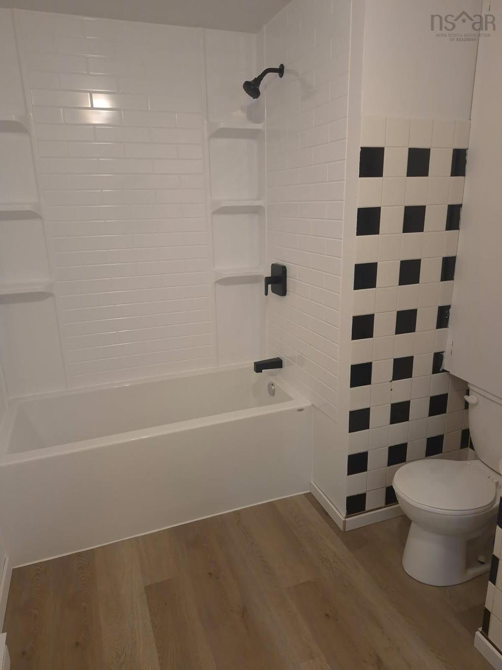 18 Bakery Lane, Enfield, NS - Indoor Photo Showing Bathroom