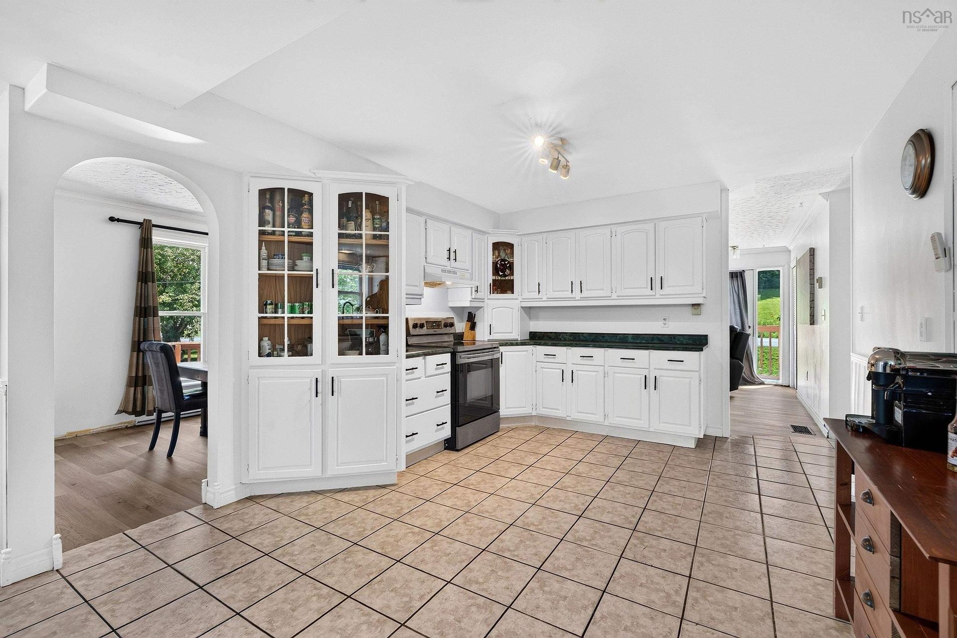 18 Bakery Lane, Enfield, NS - Indoor Photo Showing Kitchen