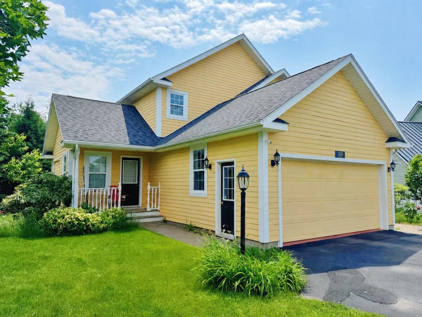 10 Eli Court E, Charlottetown, PE