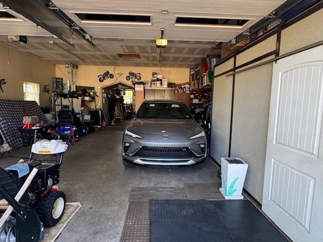76 Bayview Drive, Summerside, PE - Indoor Photo Showing Garage