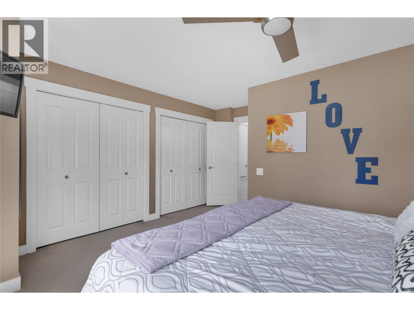 4 piece ensuite off the primary bedroom. - 128-1651 Lynrick Road, Kelowna, BC