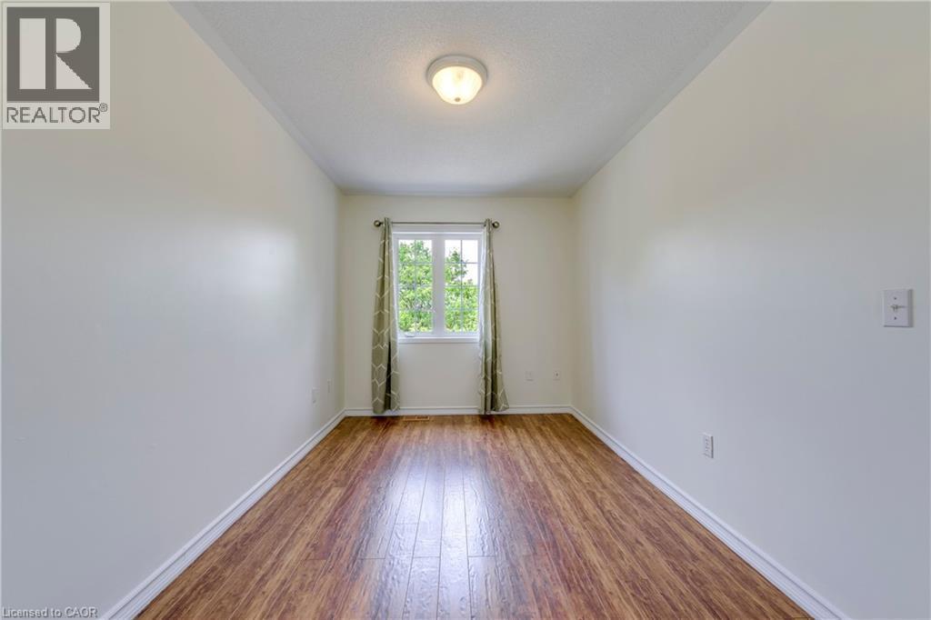 3332 Angel Pass Drive, Mississauga, ON