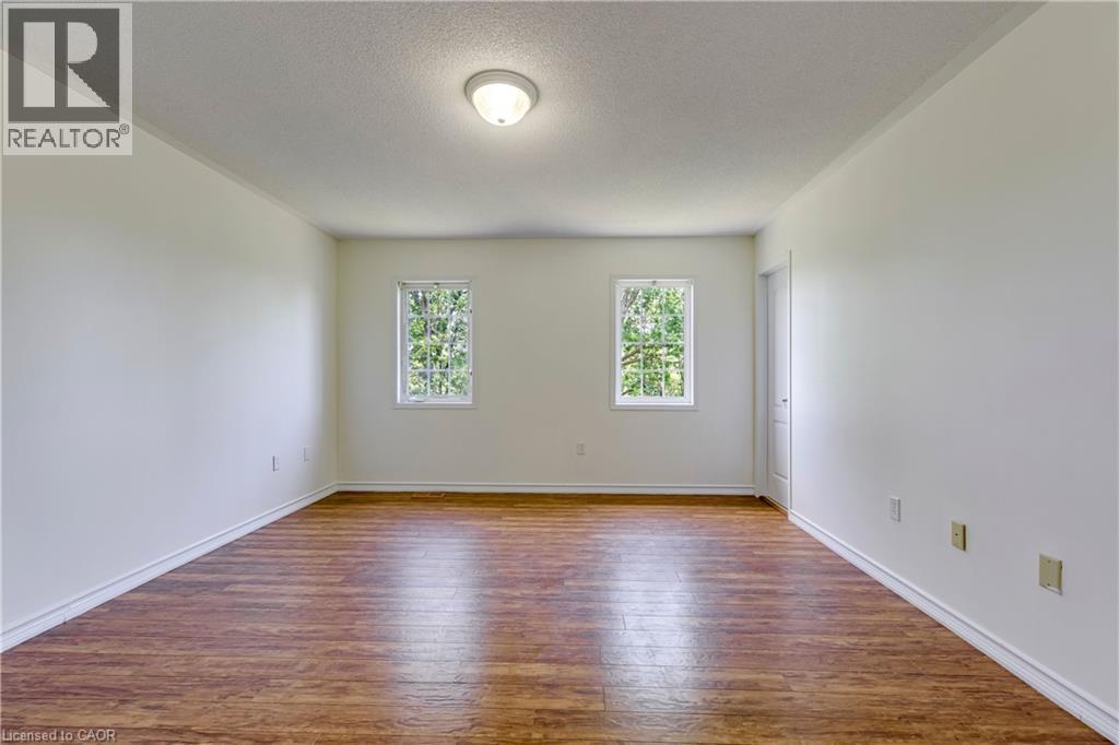 3332 Angel Pass Drive, Mississauga, ON