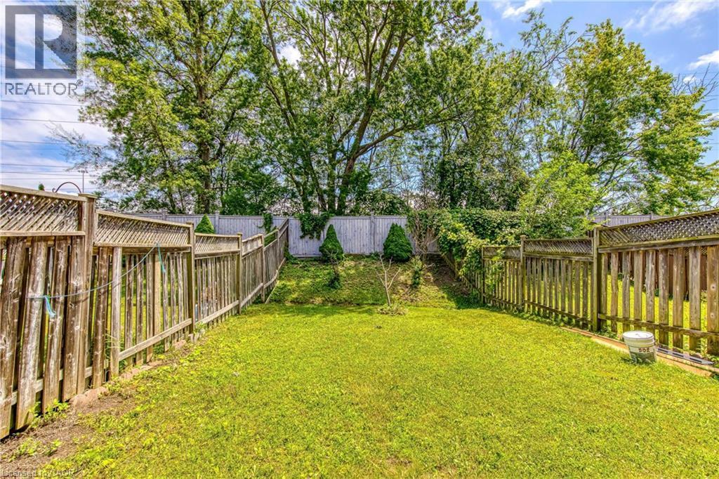 3332 Angel Pass Drive, Mississauga, ON