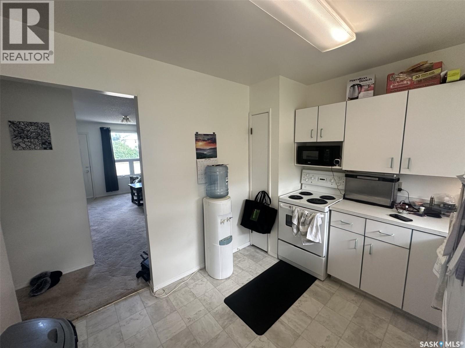 204-206 Main Street, Limerick, SK