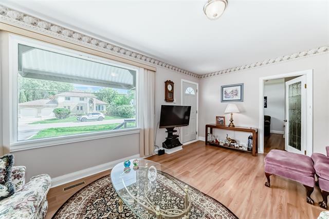 58 Robindale Rd, Winnipeg, MB