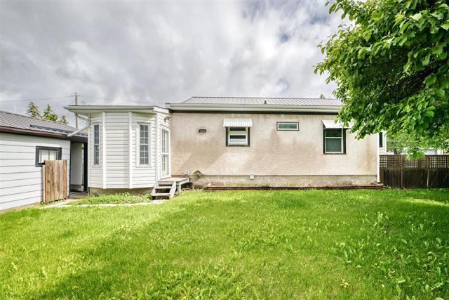 58 Robindale Rd, Winnipeg, MB