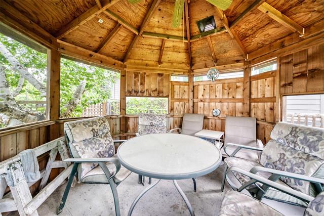 58 Robindale Rd, Winnipeg, MB