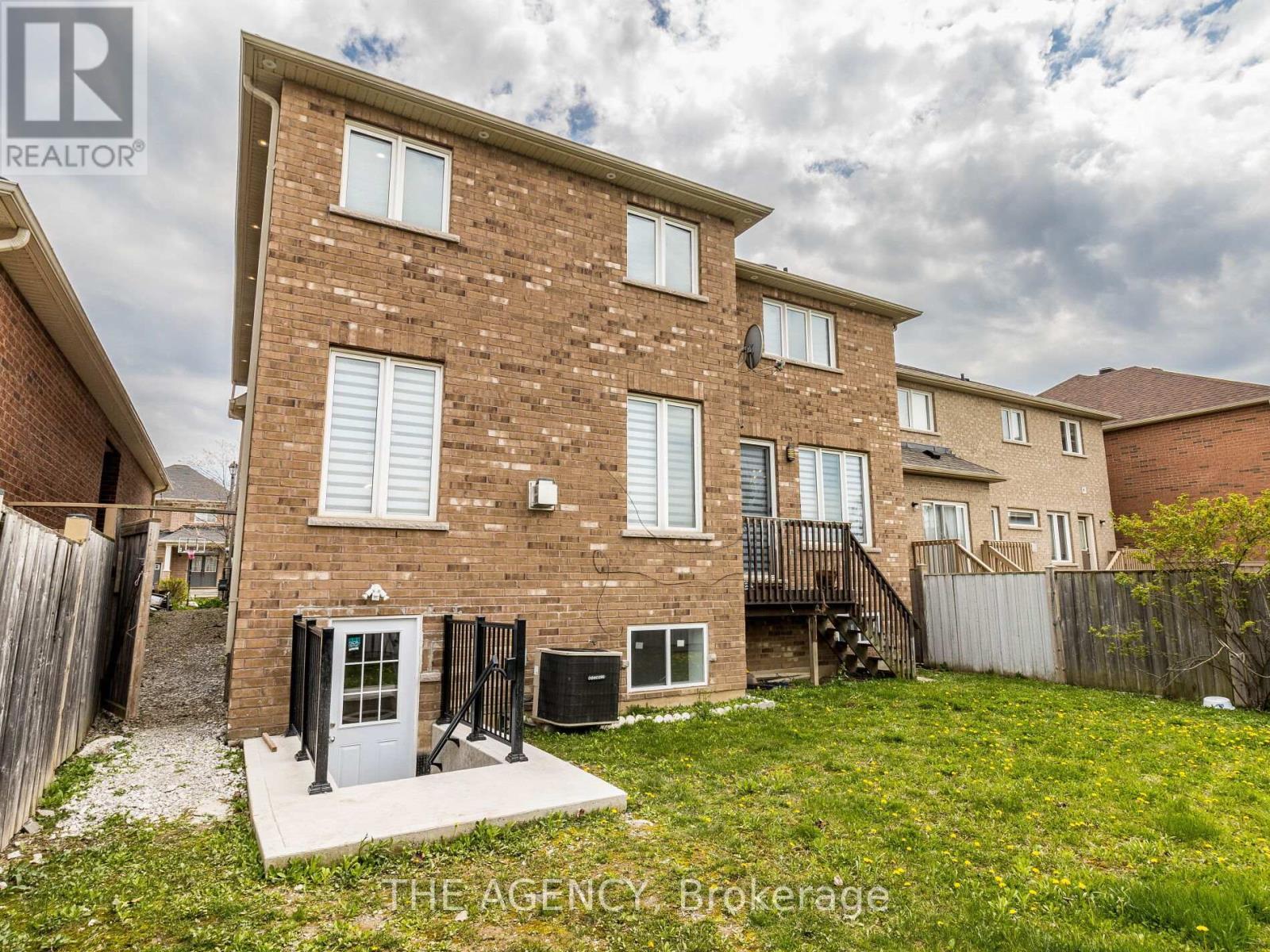 612 Serafini Crescent, Milton, ON