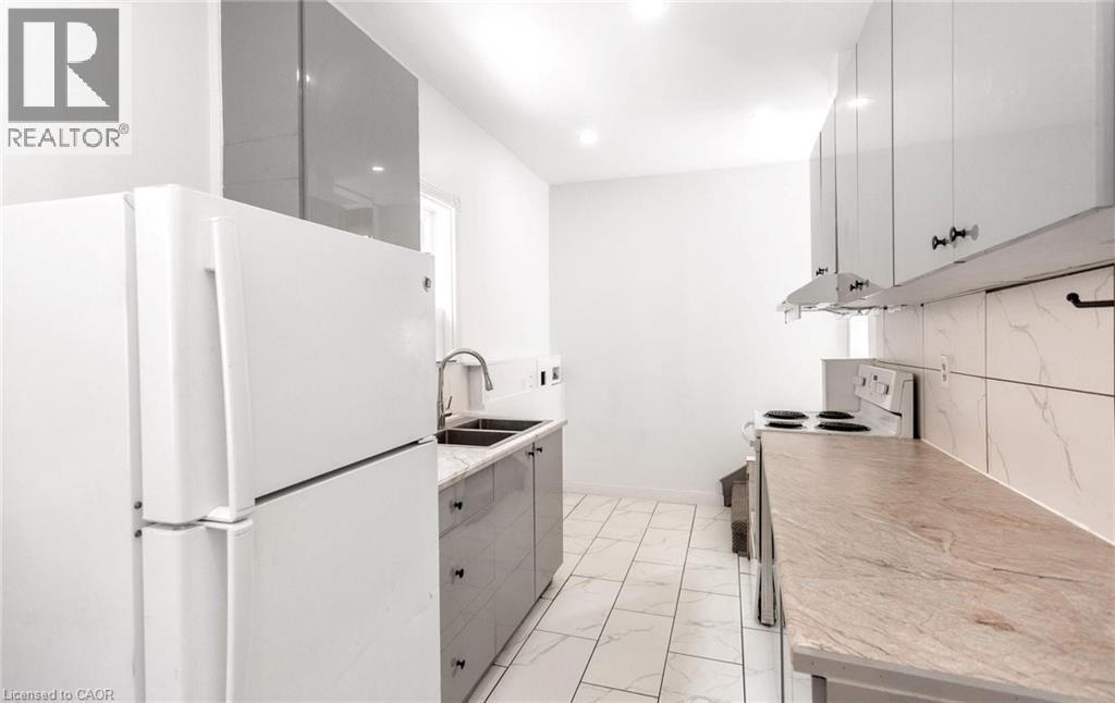193 Madison Avenue S, Kitchener, ON