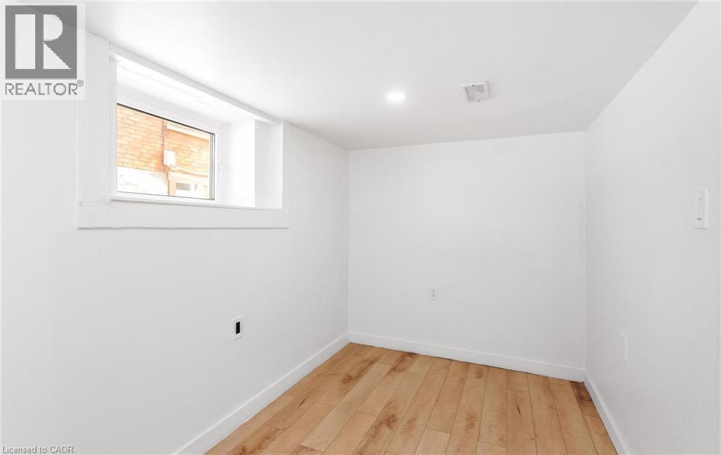 193 Madison Avenue S, Kitchener, ON