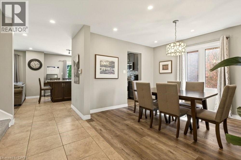 72 Gurnett Drive, Hamilton, ON - Indoor Photo Showing Dining Room