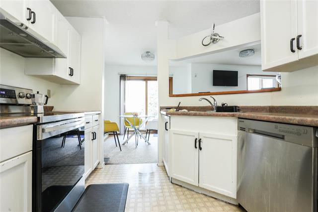 22 Hearthwood Grv, Winnipeg, MB