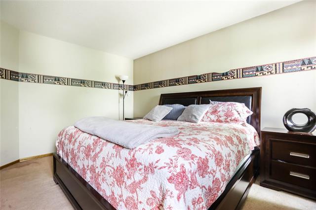 22 Hearthwood Grv, Winnipeg, MB