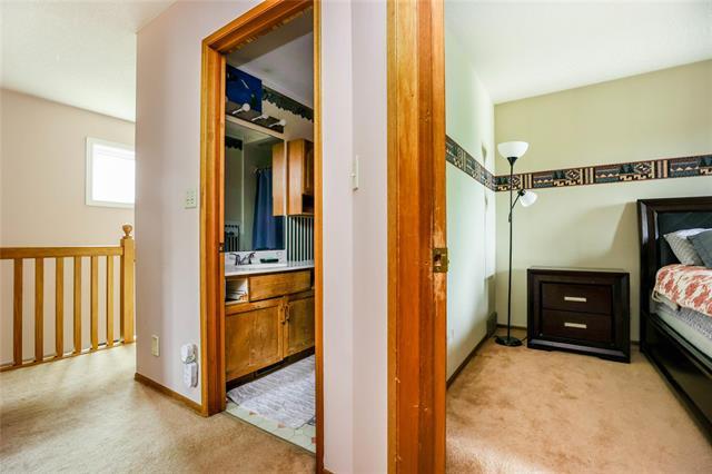 22 Hearthwood Grv, Winnipeg, MB
