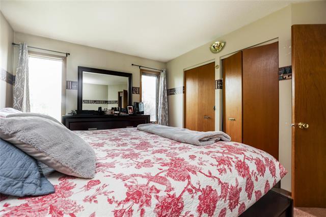 22 Hearthwood Grv, Winnipeg, MB