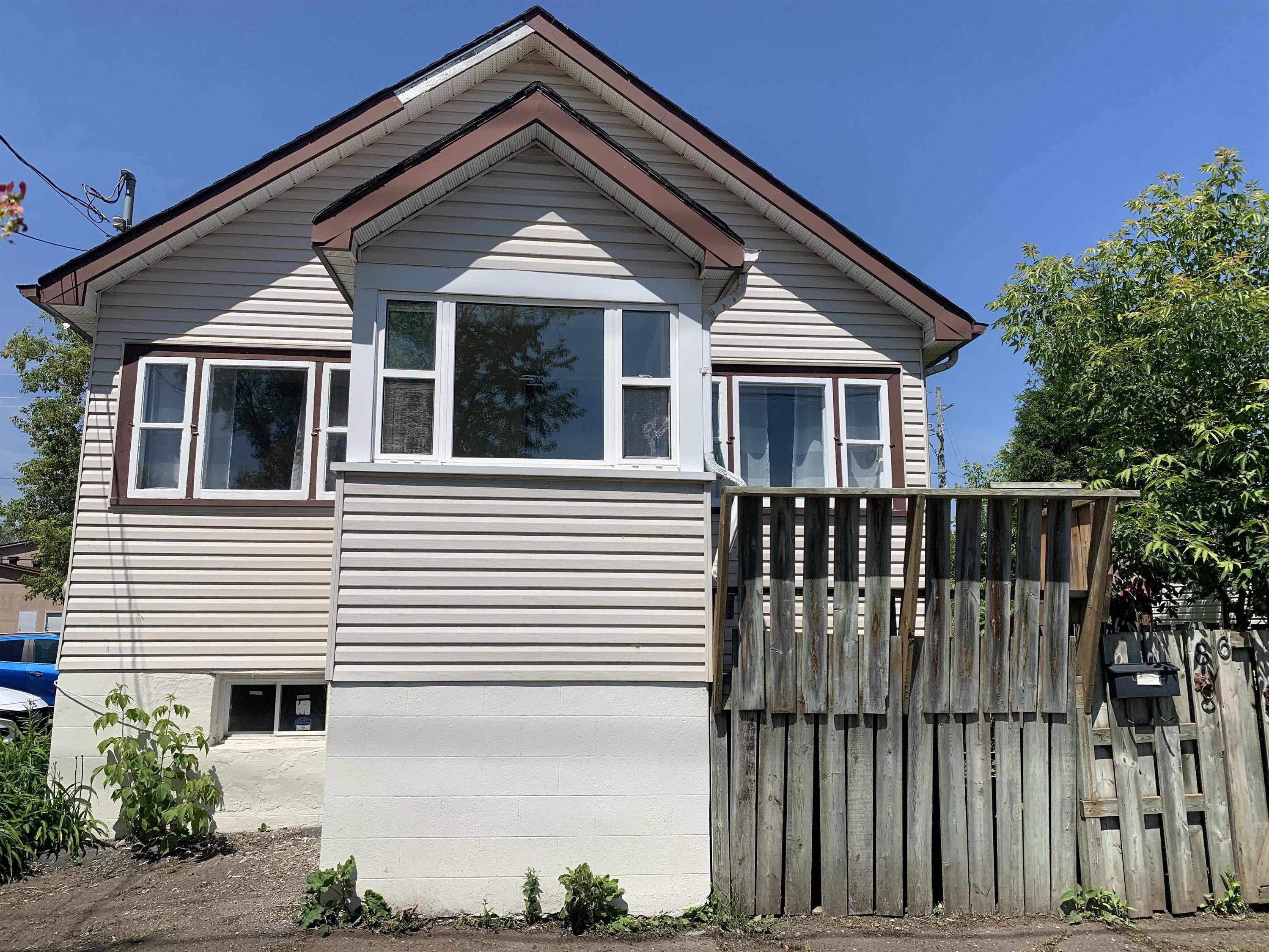 86 Machar Ave, Thunder Bay, ON