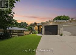 729 GUSTAVUS STREET Saugeen Shores, ON N0H 2C4