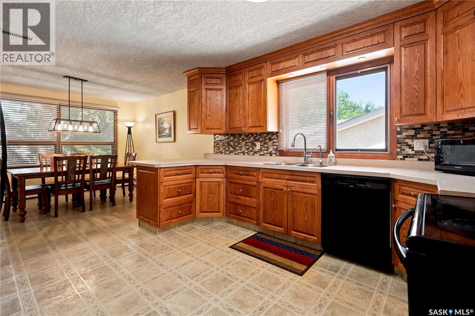 91 Green Meadow Road, Regina, SK