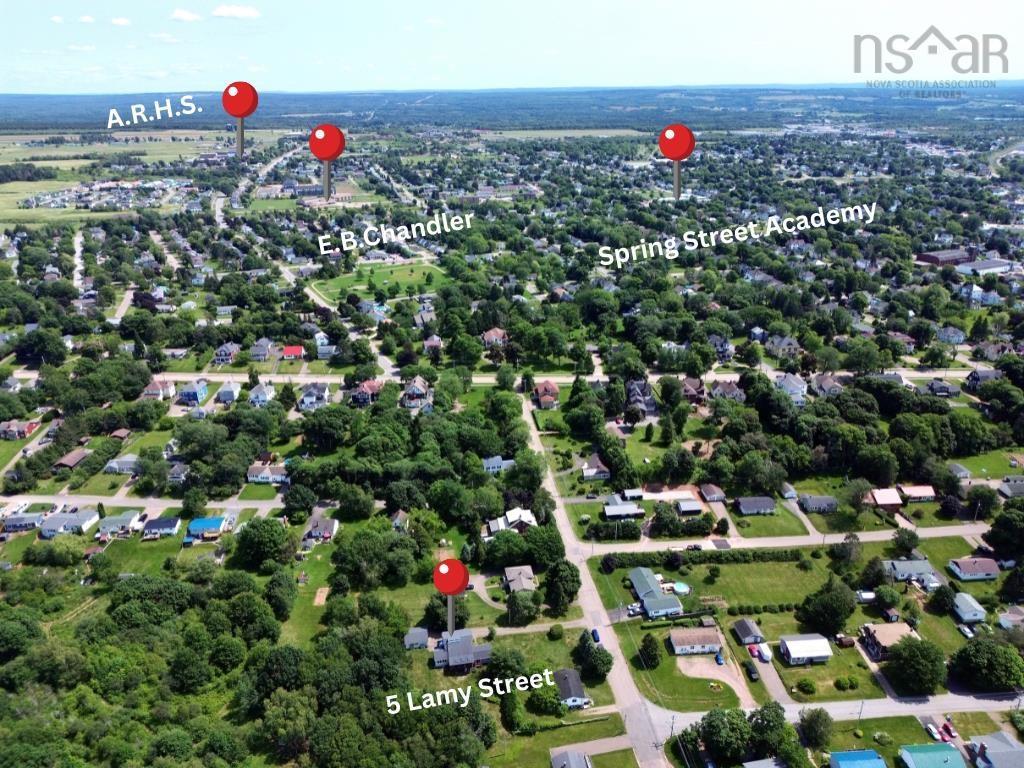 5 Lamy Street, Amherst, NS