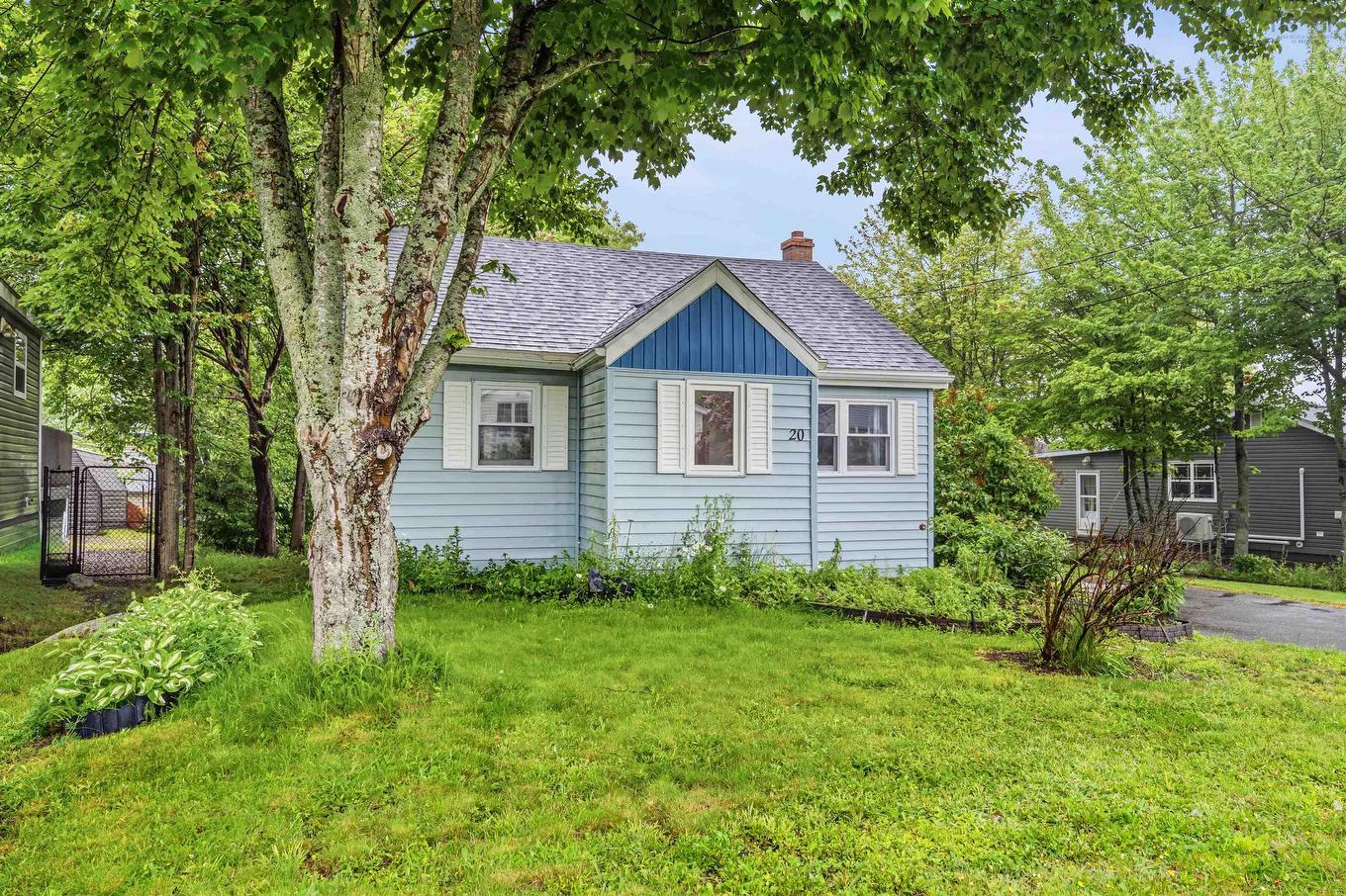 20 Pine Grove Drive, Halifax, NS