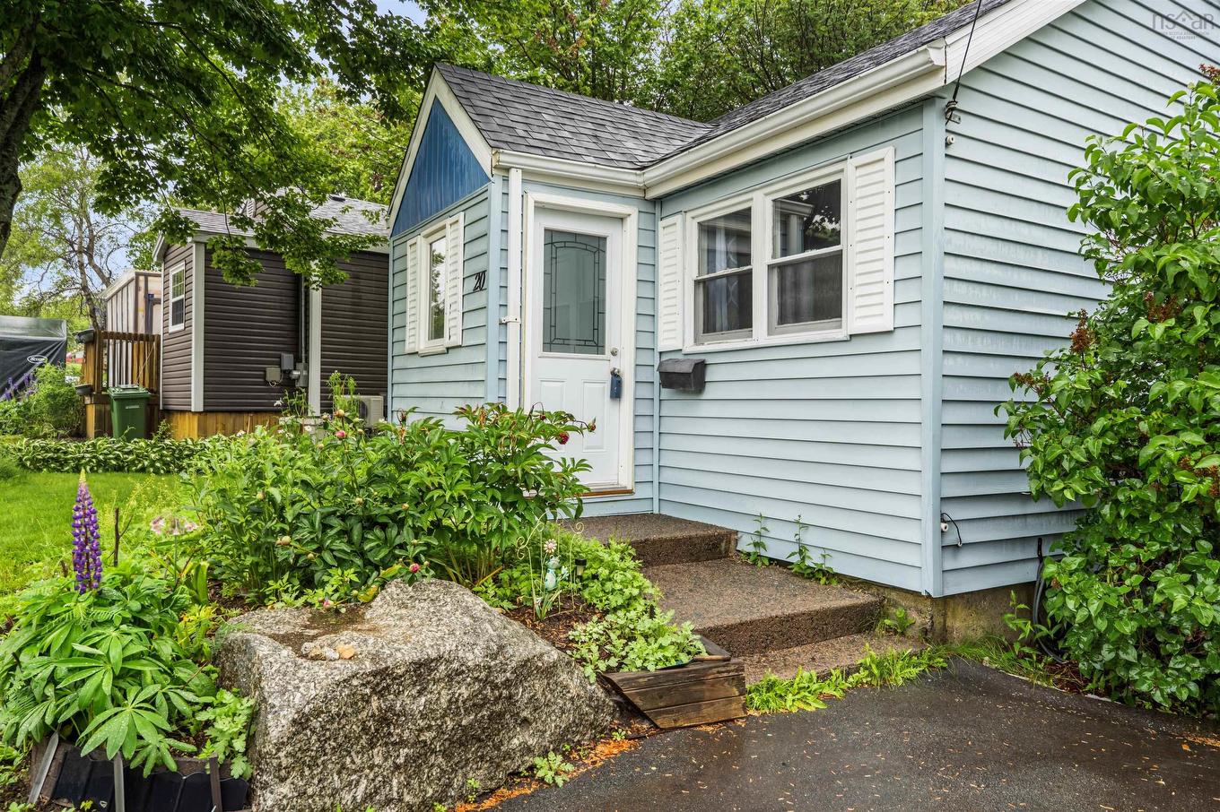 20 Pine Grove Drive, Halifax, NS