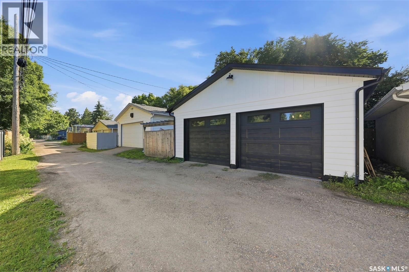 1214 Elevator Road, Saskatoon, SK