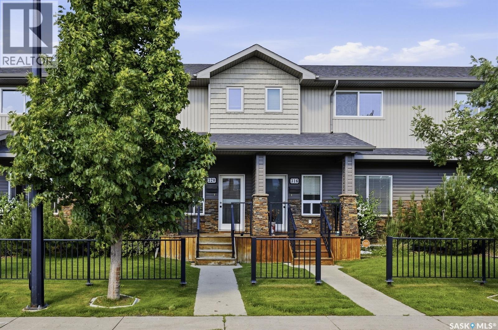 320 Willowgrove Lane, Saskatoon, SK