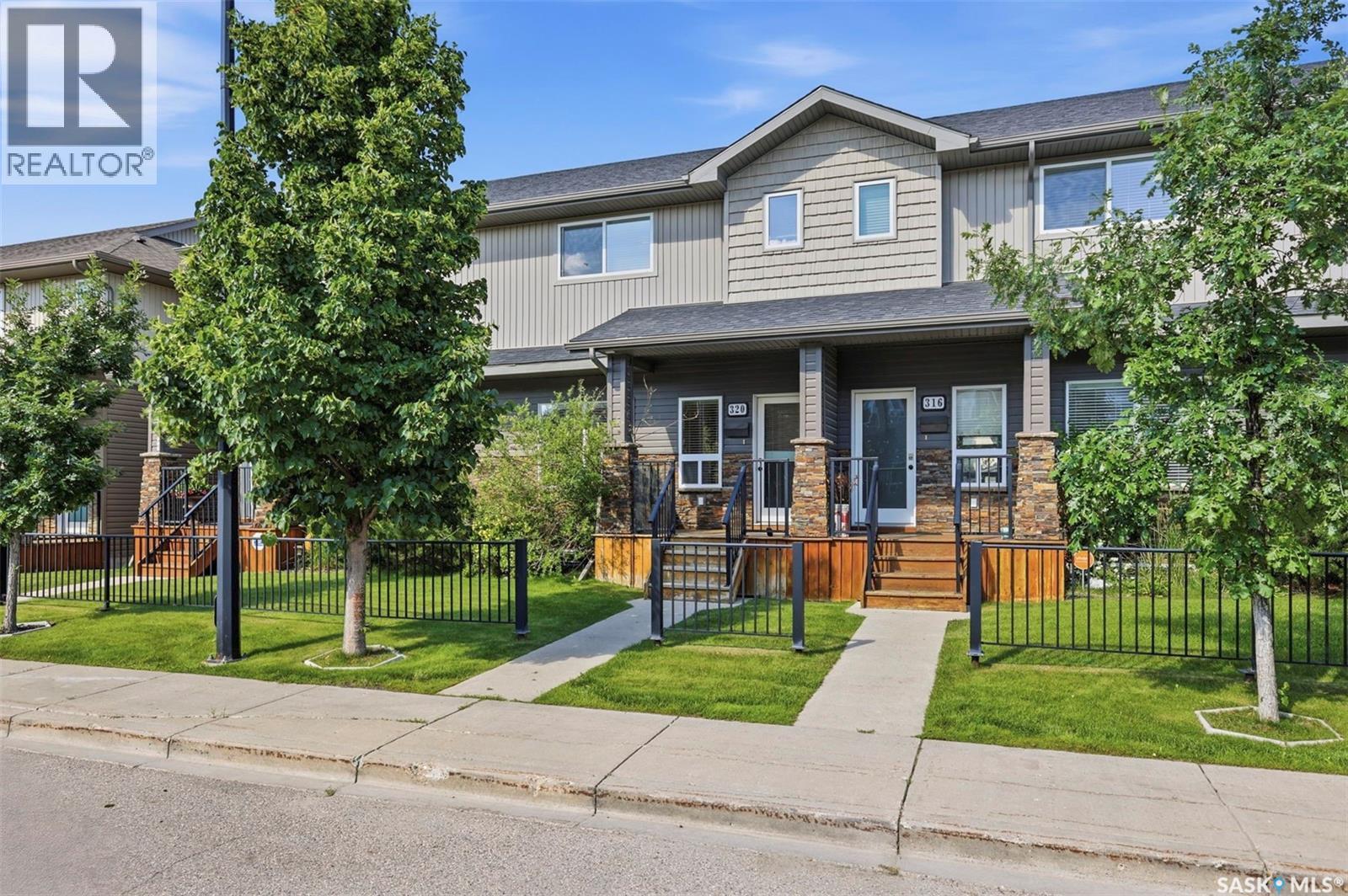 320 Willowgrove Lane, Saskatoon, SK