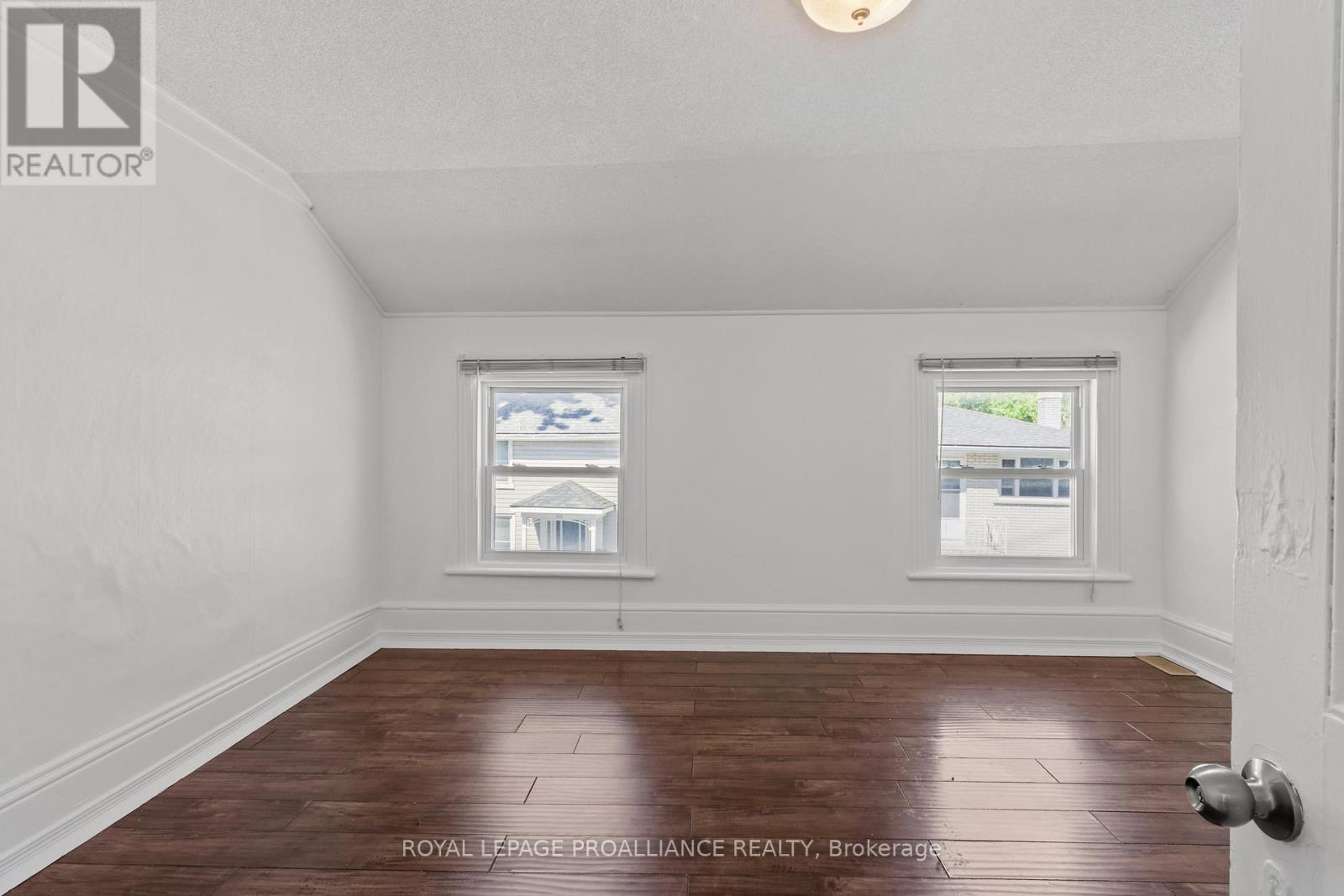 99 Chatham Street, Kingston (East Of Sir John A. Blvd), ON