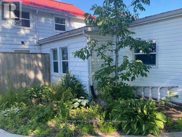 99 Chatham Street, Kingston (East Of Sir John A. Blvd), ON