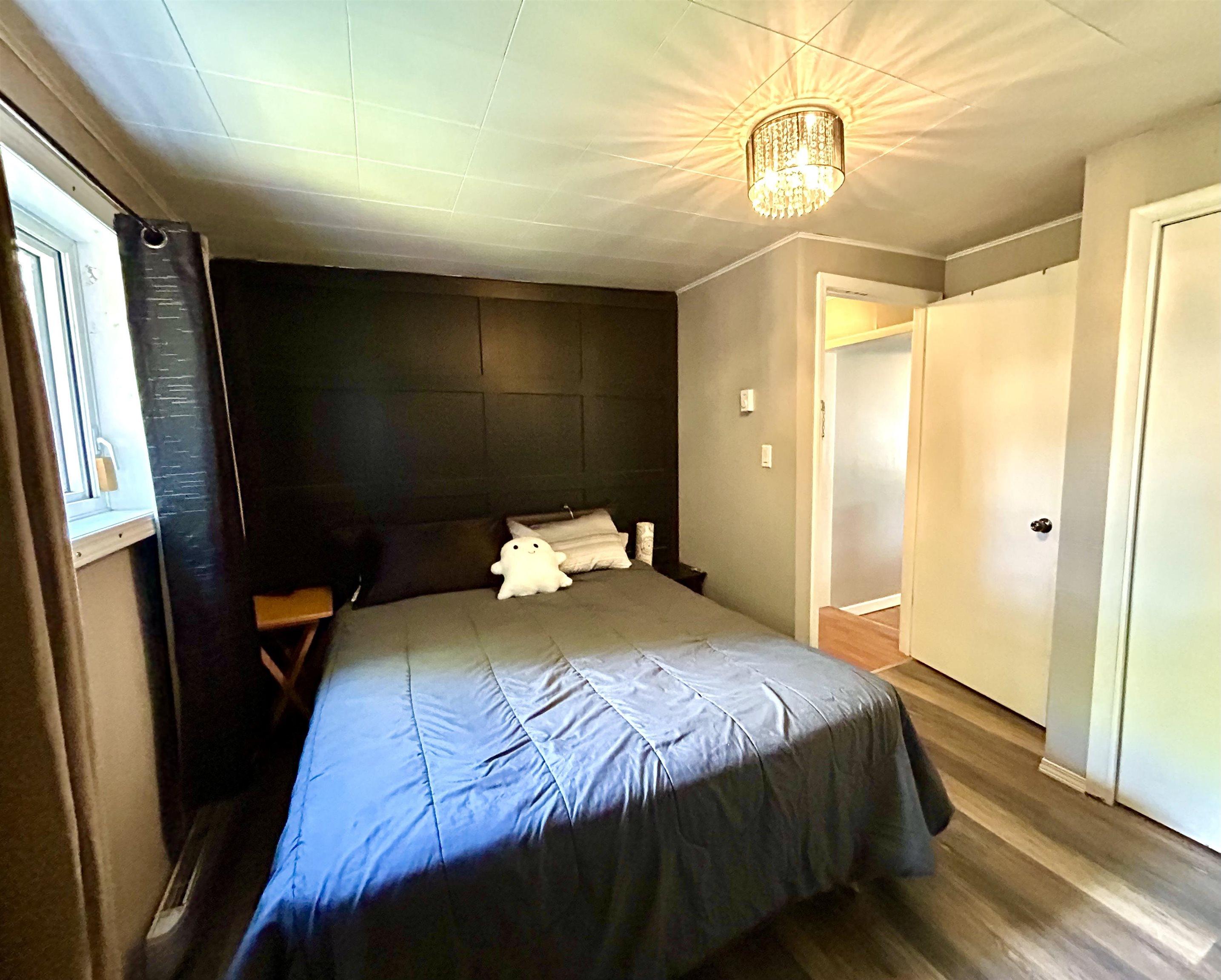 6080 Highway 11, Emo, ON - Indoor Photo Showing Bedroom