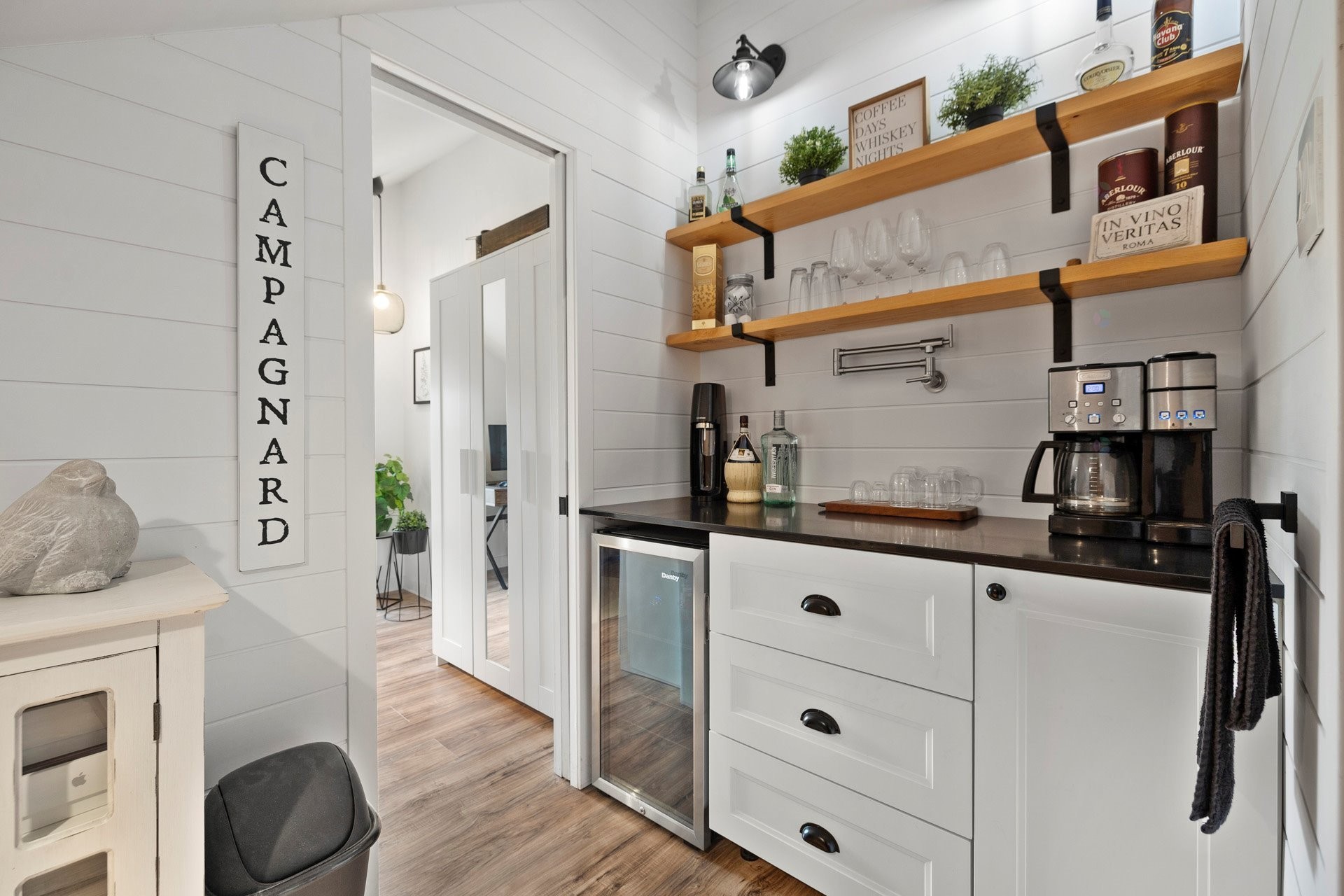 Kitchenette - 81 Route 223, Lacolle, QC - Indoor Photo Showing Other Room